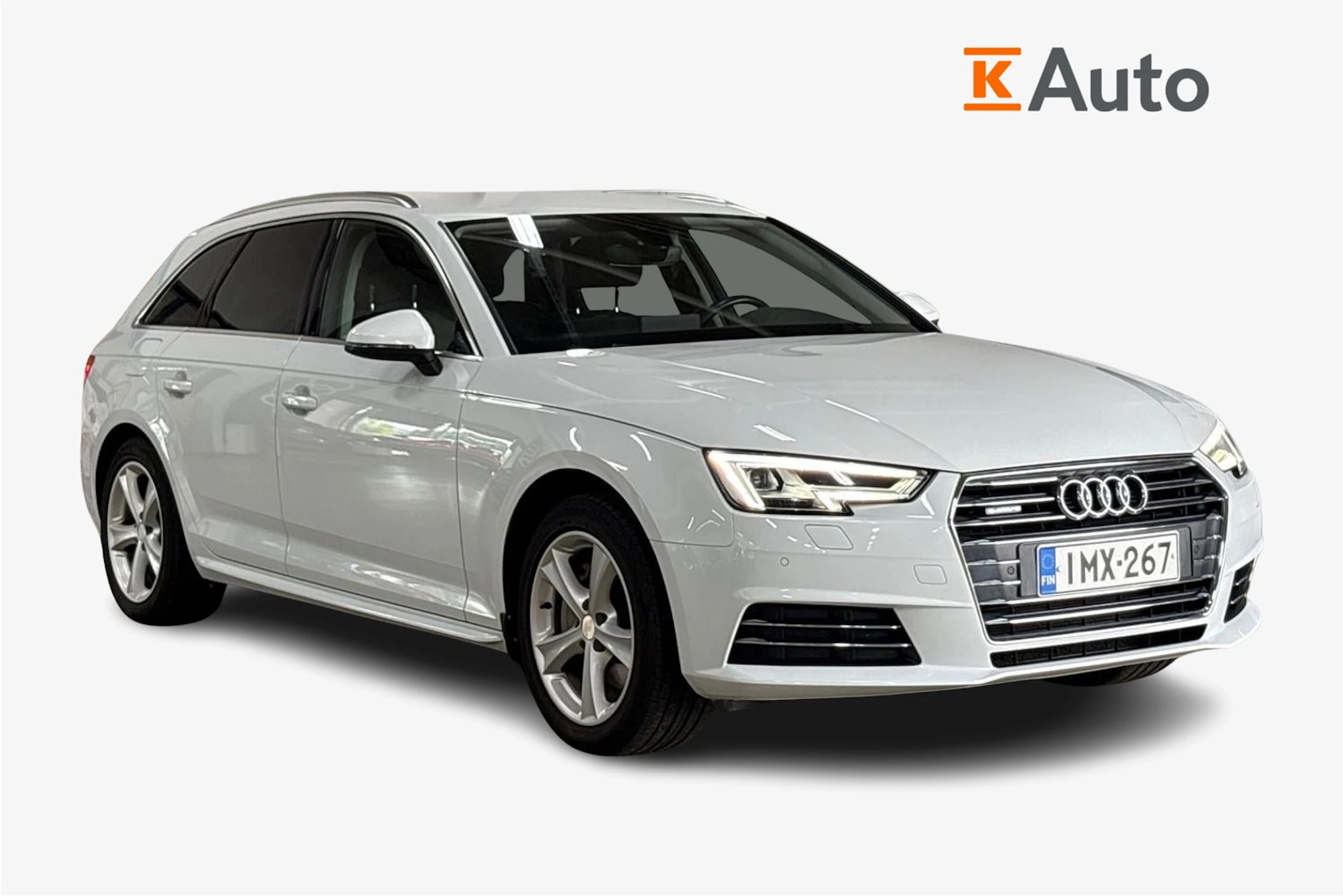Valkoinen Audi A4 2016 kuva 1.
