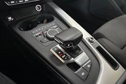 Valkoinen Audi A4 2016 kuva 17.