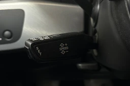 Valkoinen Audi A4 2016 kuva 18.