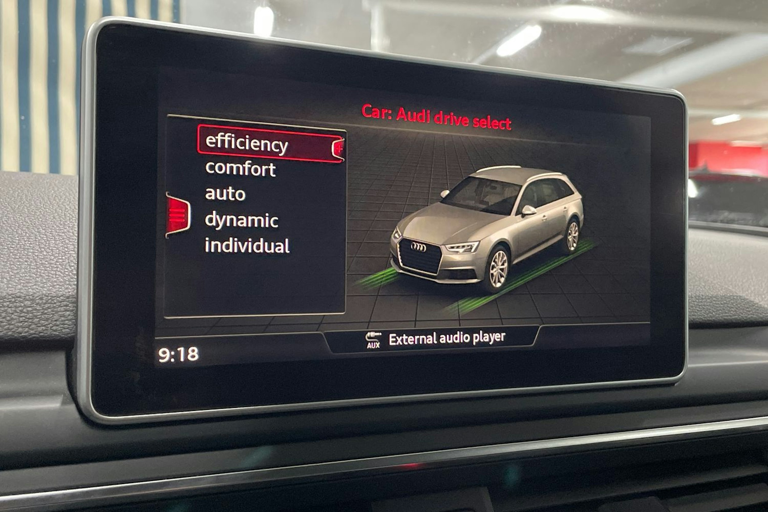 vihreä Audi A4 2016 kuva 23.