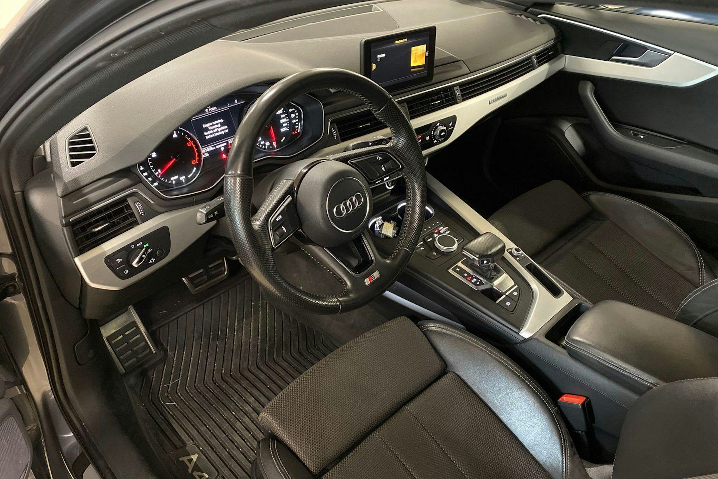 met. harmaa Audi A4 2016 kuva 3.