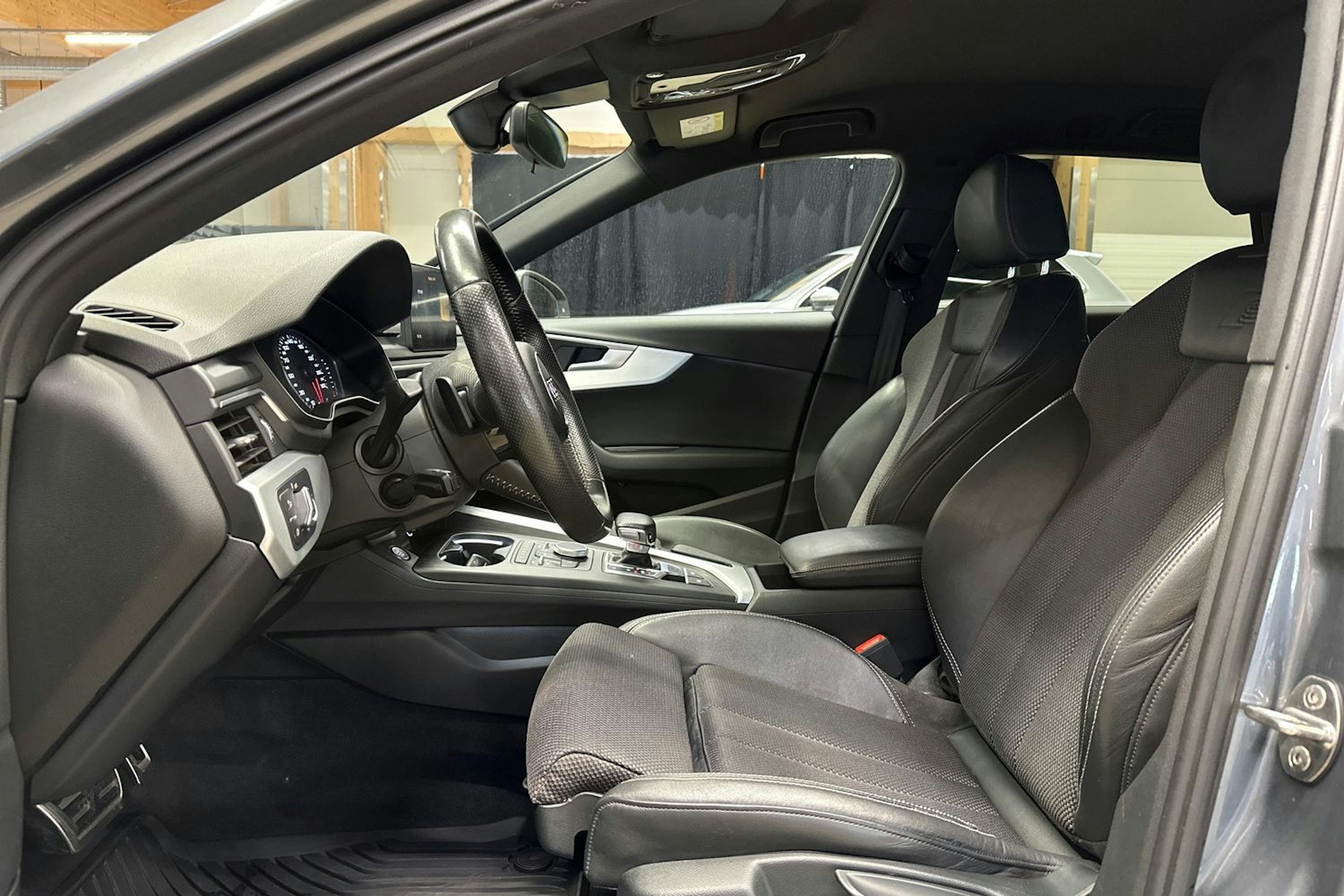 met. harmaa Audi A4 2016 kuva 14.