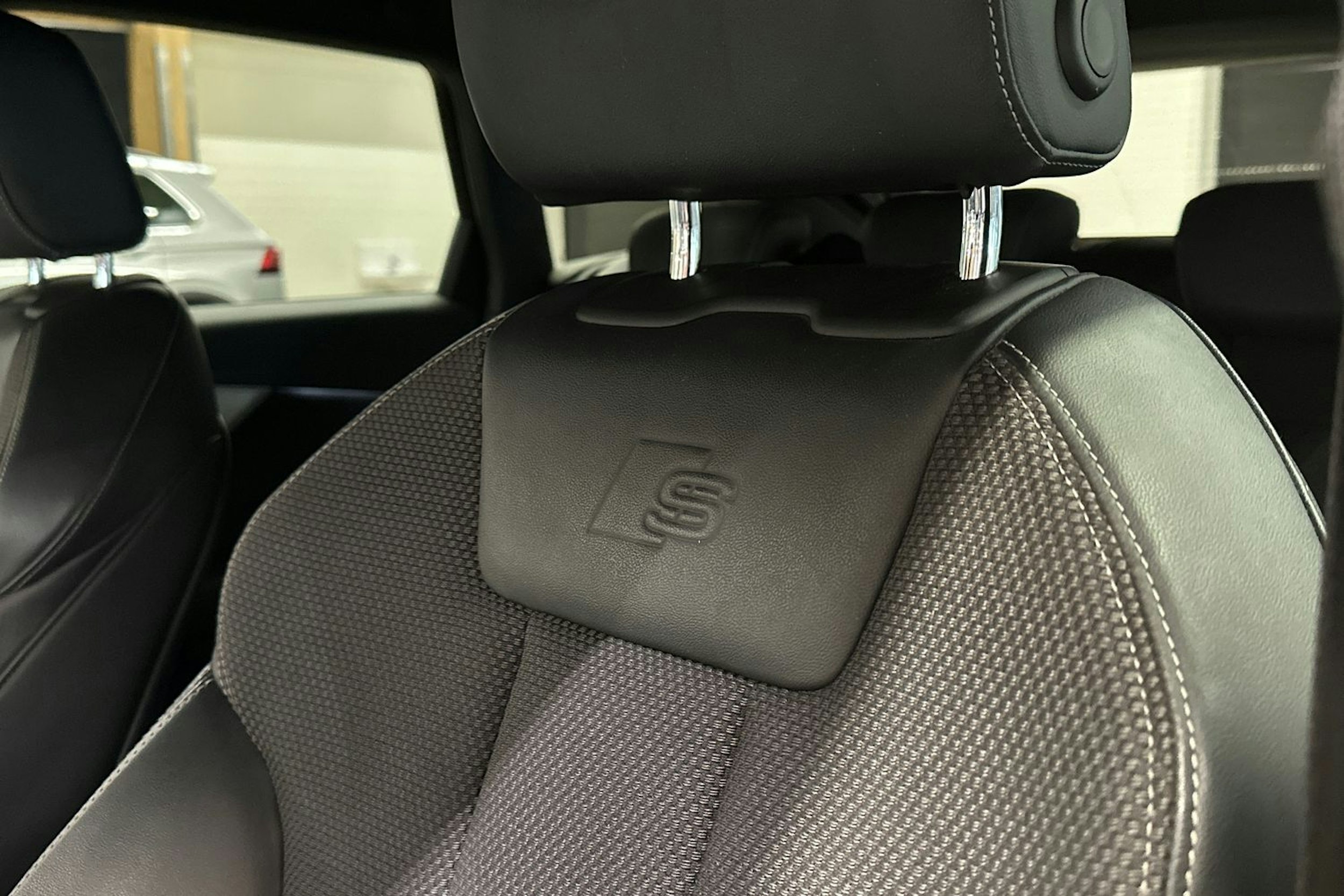 met. harmaa Audi A4 2016 kuva 15.
