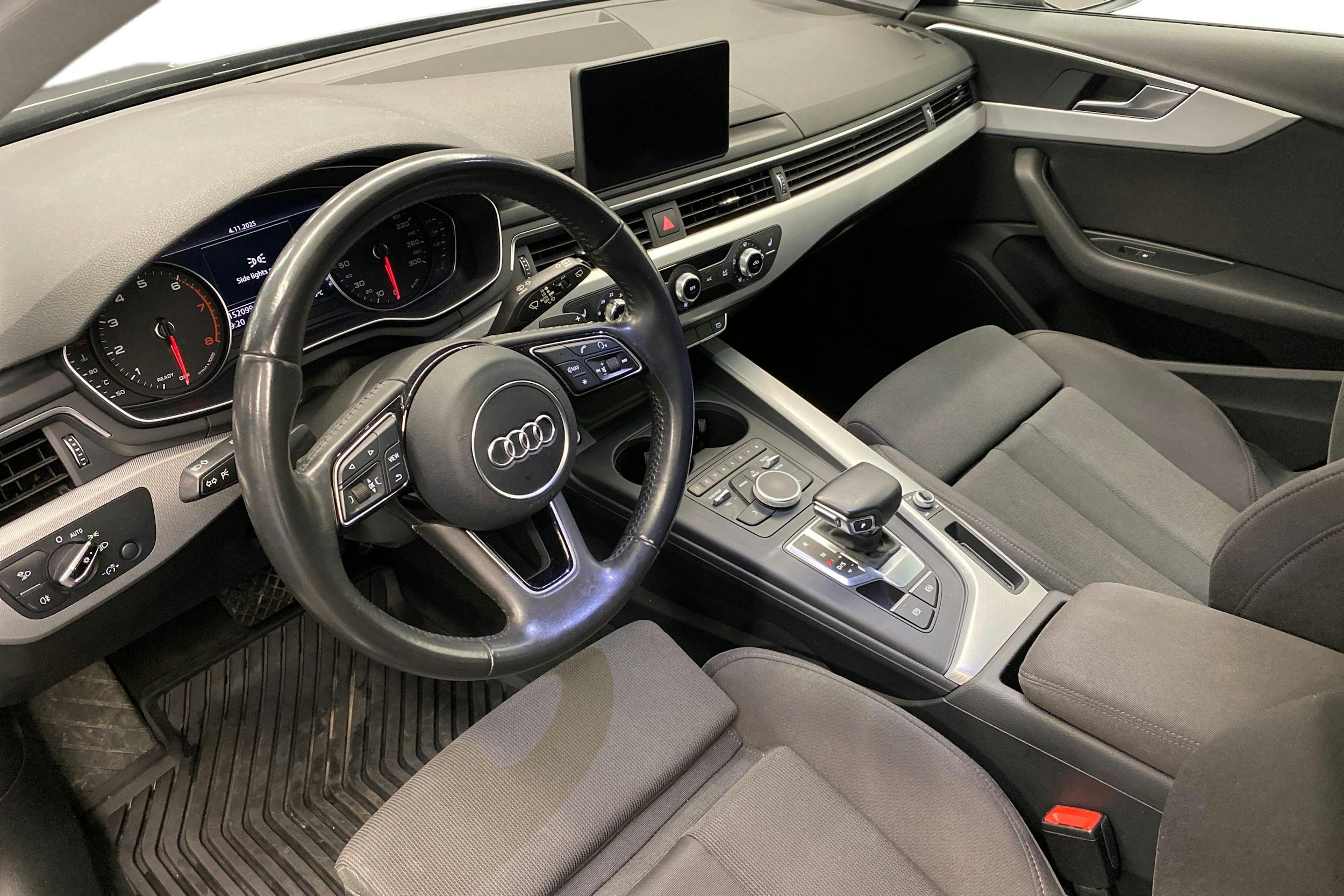 Vihreä Audi A4 2016 kuva 7.