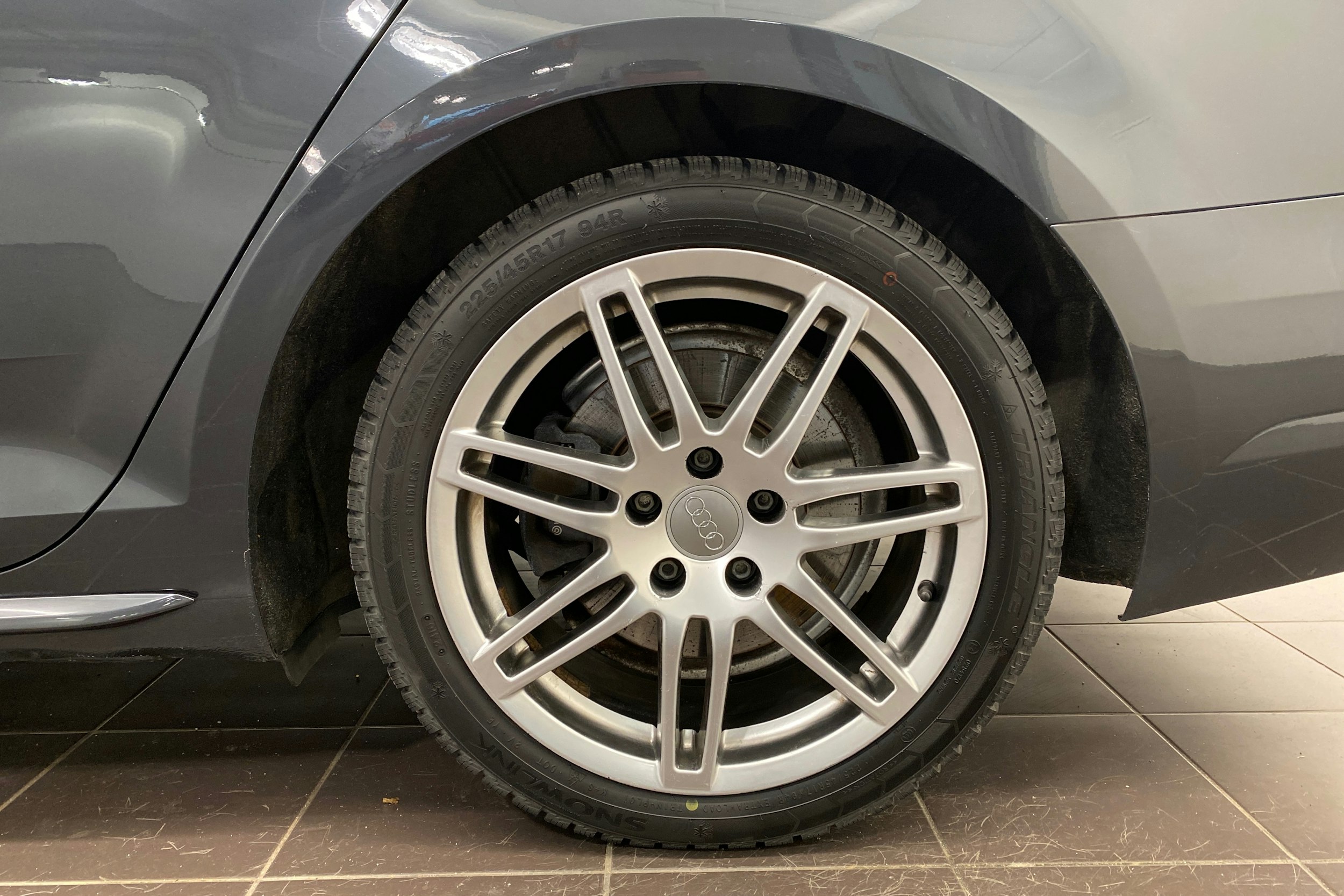 Vihreä Audi A4 2016 kuva 13.