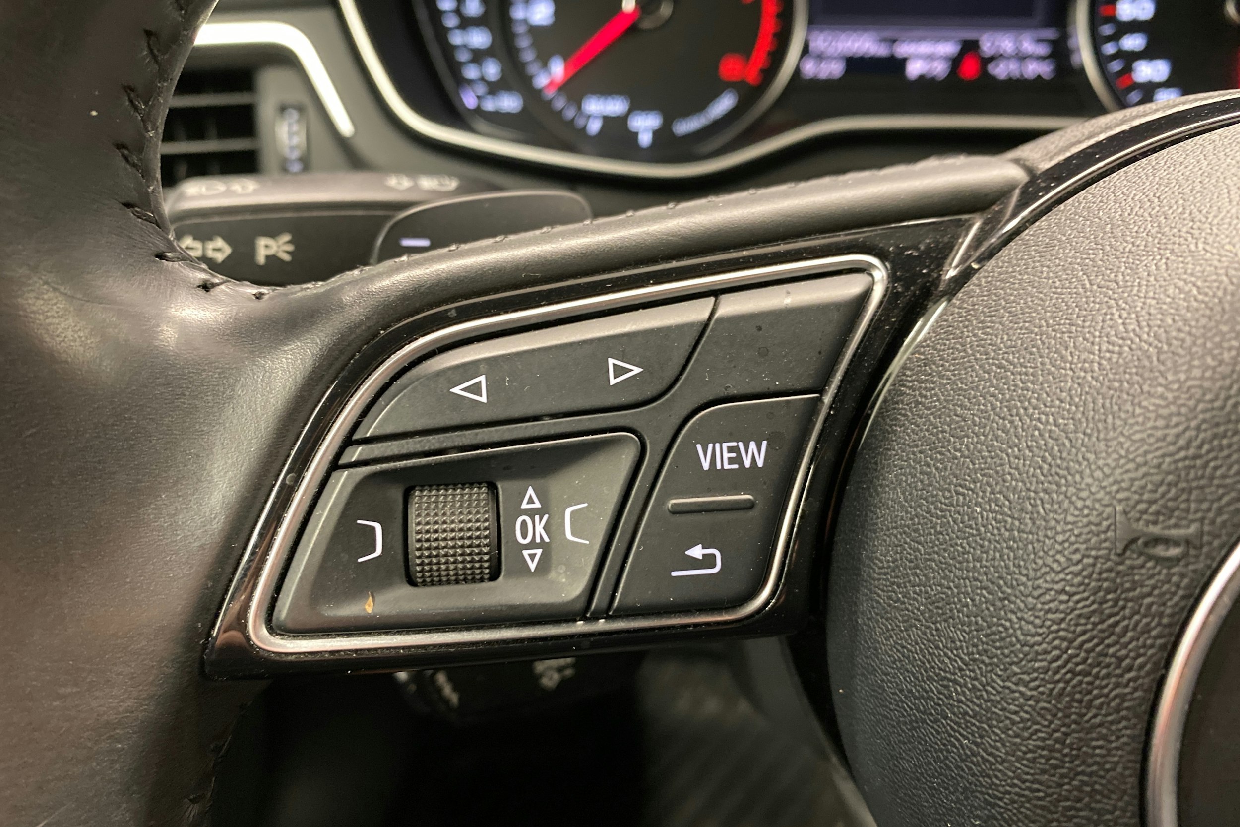 Vihreä Audi A4 2016 kuva 19.