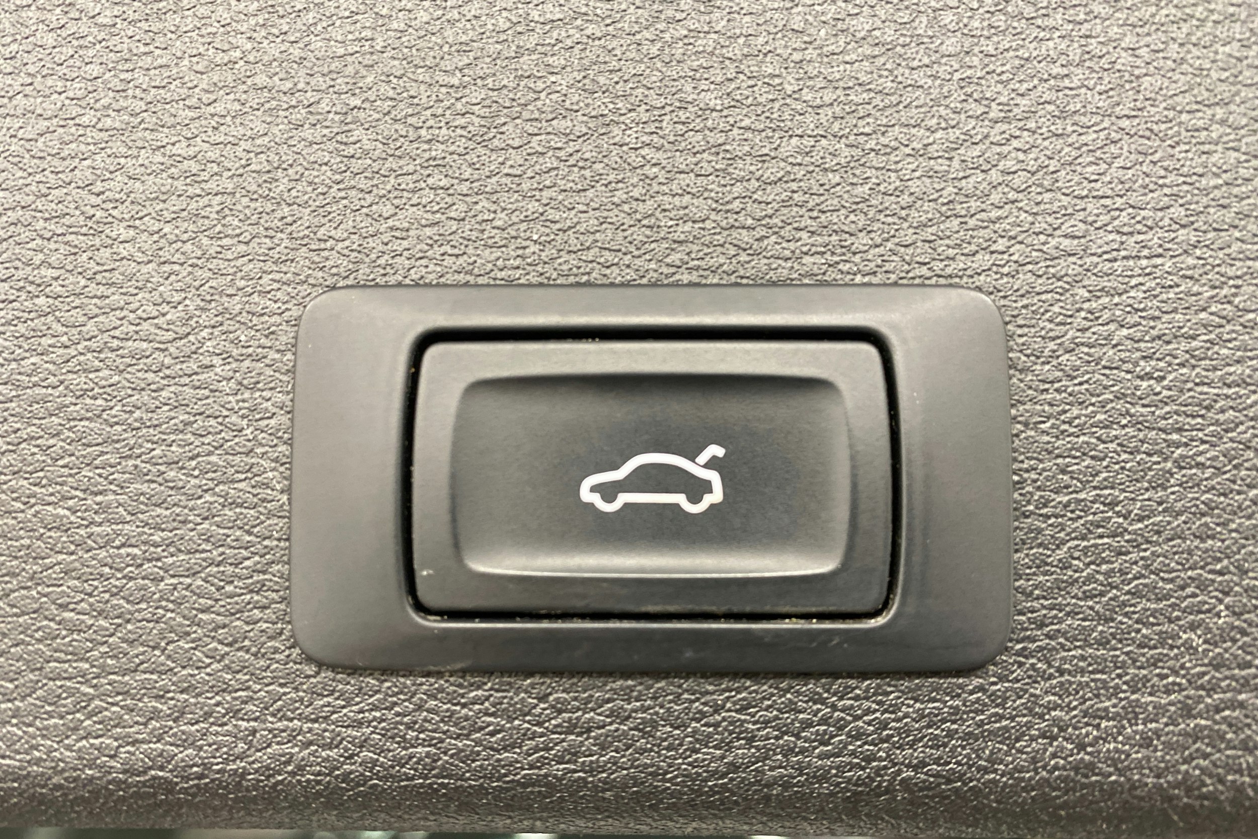 Vihreä Audi A4 2016 kuva 21.