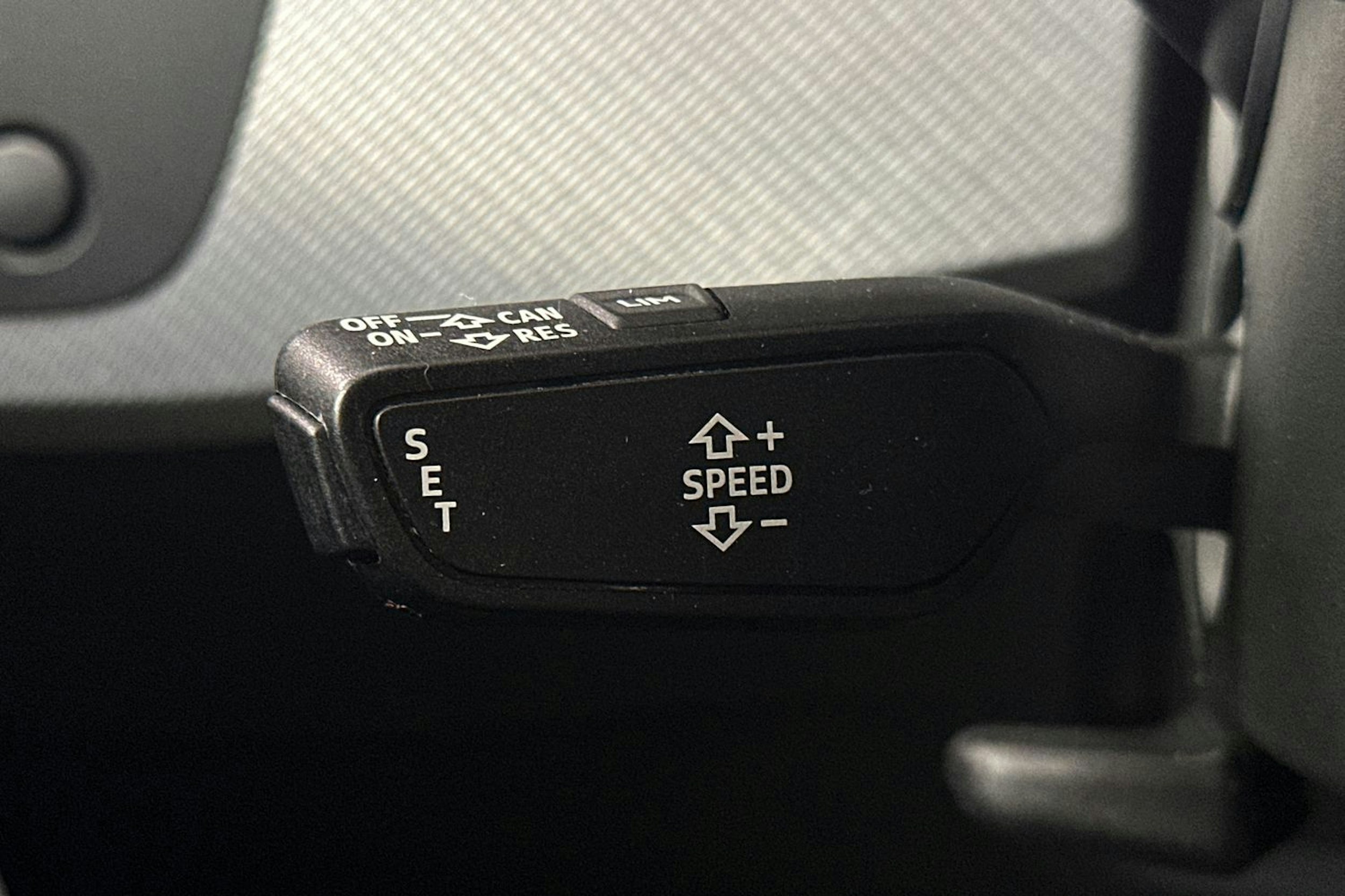 musta Audi A4 2016 kuva 20.