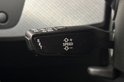 musta Audi A4 2016 kuva 20.
