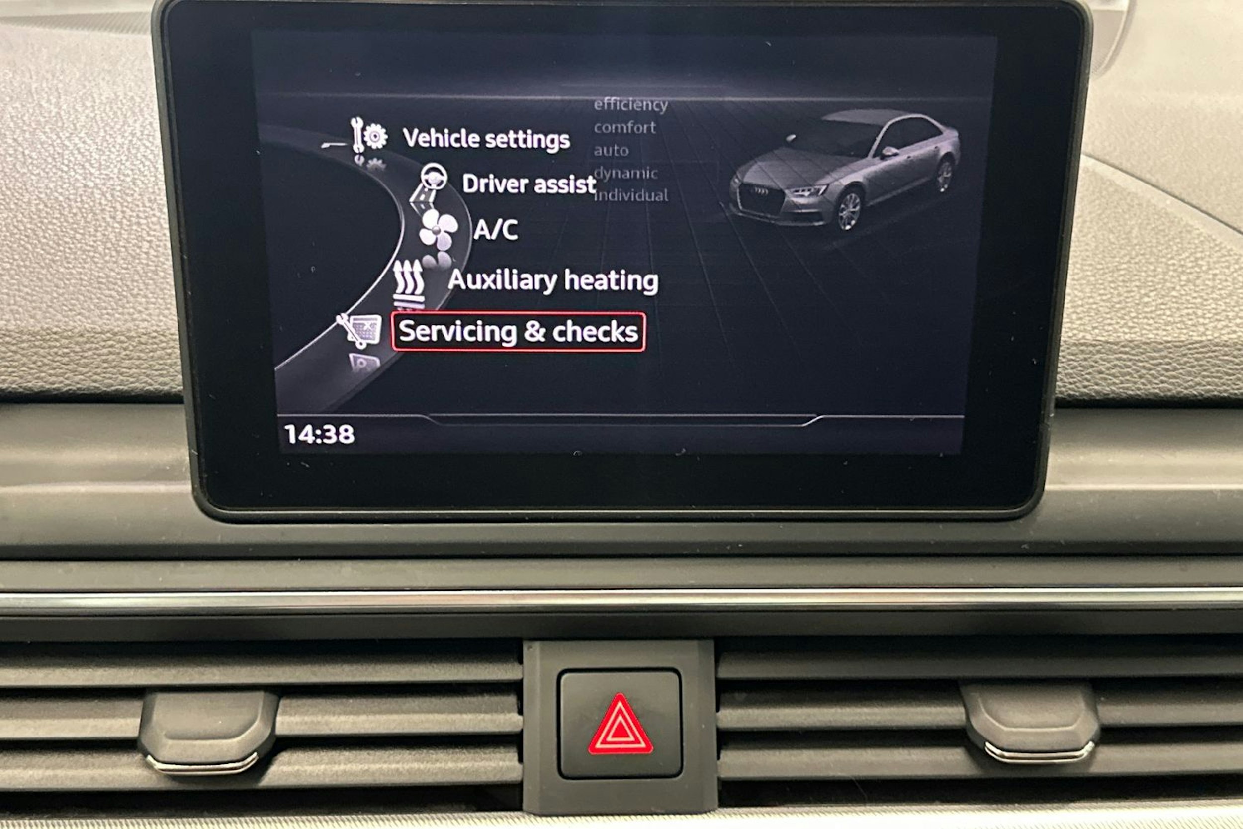 musta Audi A4 2016 kuva 23.