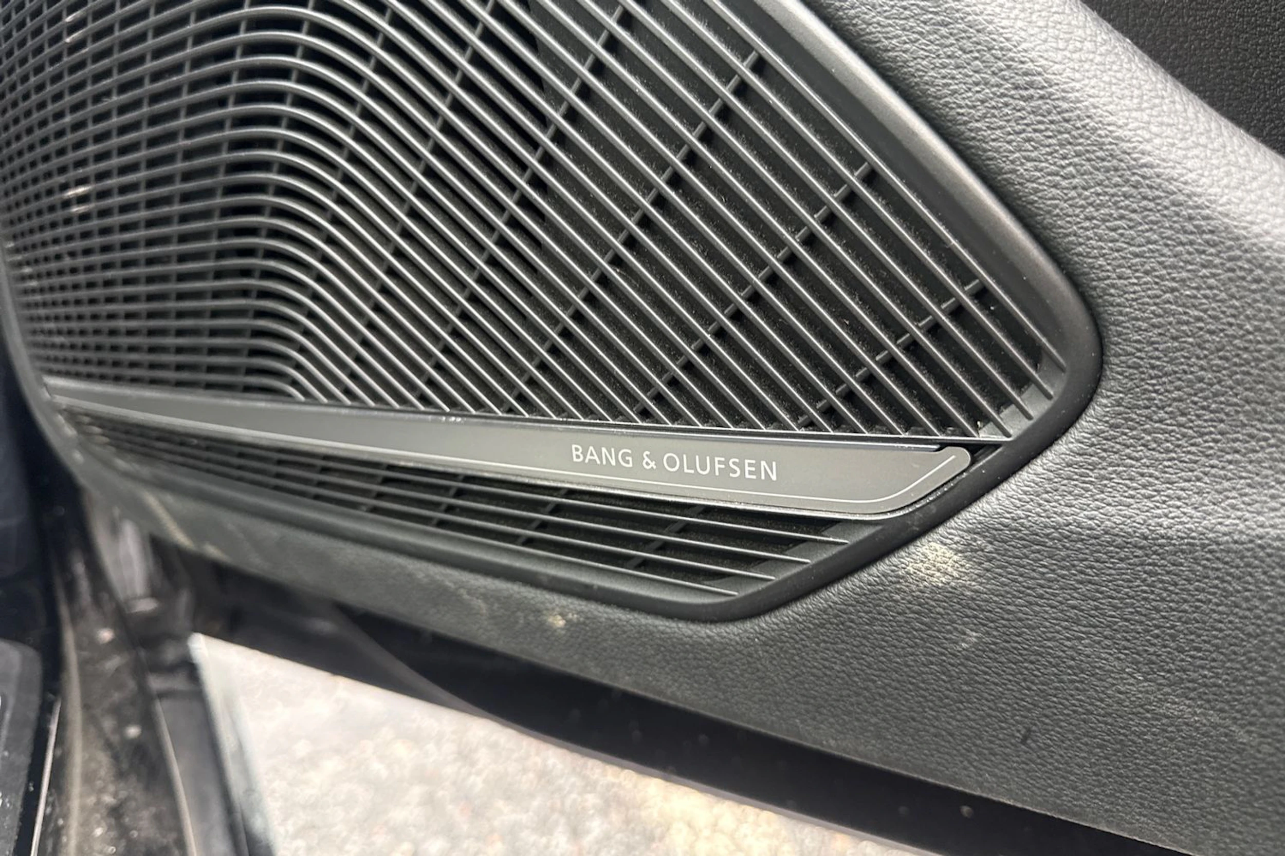 musta Audi A4 2016 kuva 4.