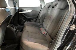 musta Audi A4 2016 kuva 8.