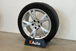 musta Audi A4 2016 kuva 10.