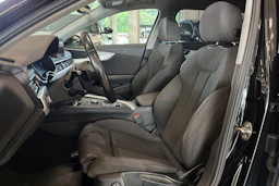 musta Audi A4 2016 kuva 11.