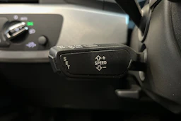 musta Audi A4 2016 kuva 16.