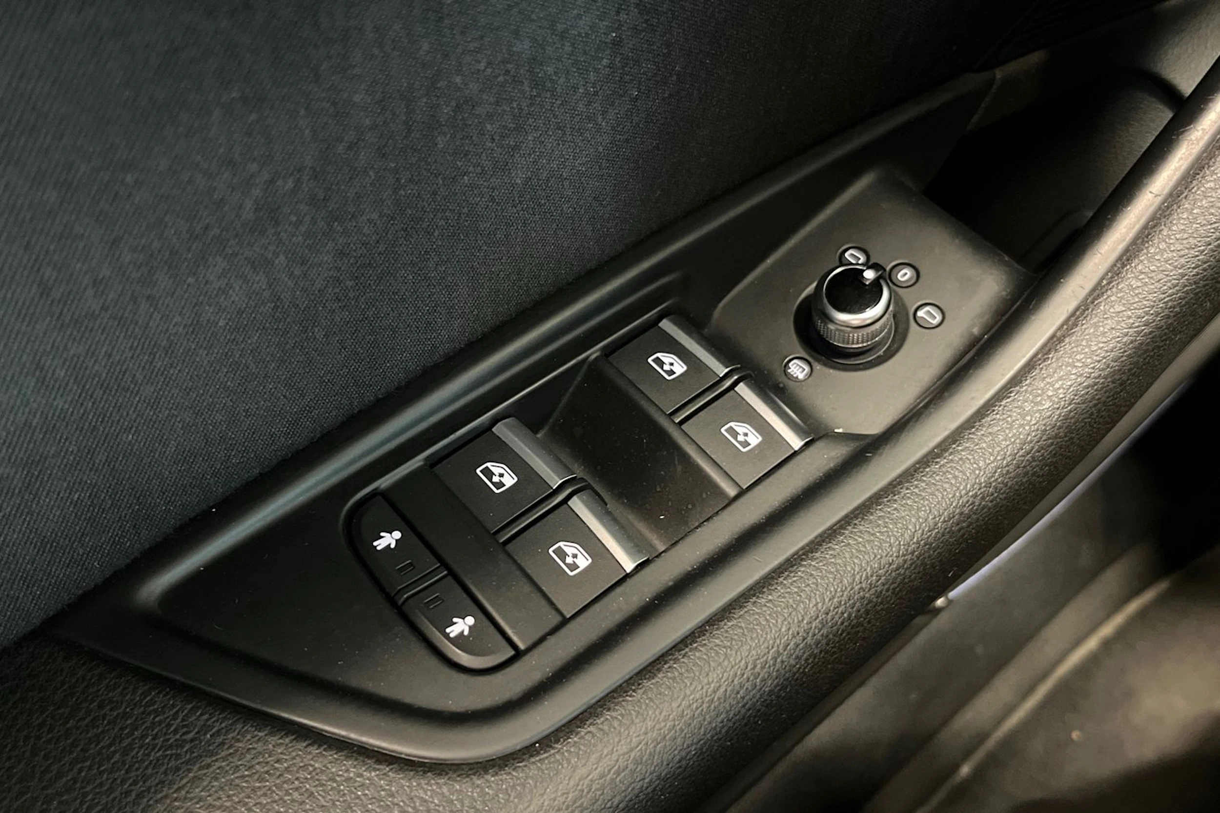 musta Audi A4 2016 kuva 25.