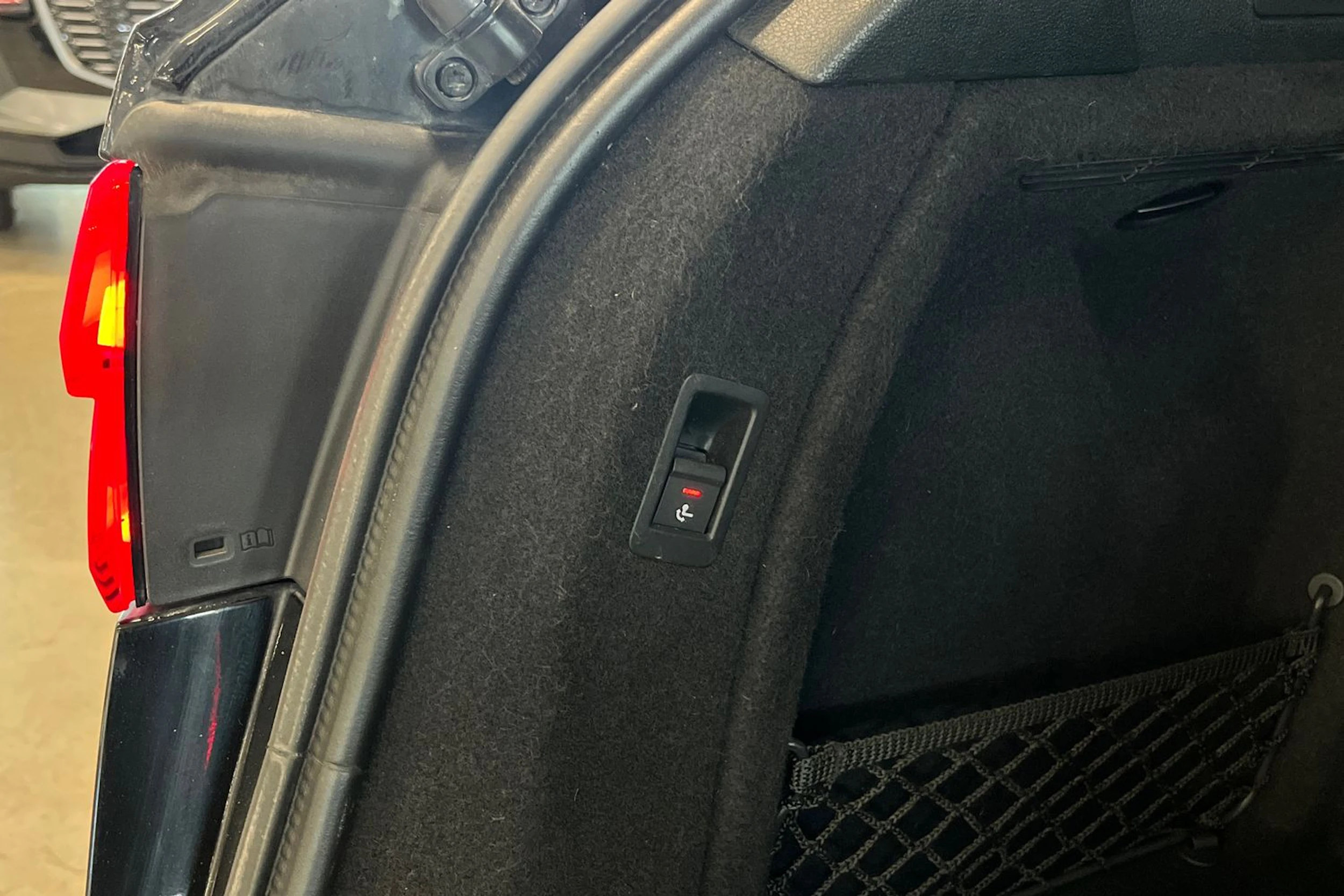 musta Audi A4 2016 kuva 30.