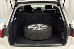 valkoinen Audi A4 2016 kuva 20.