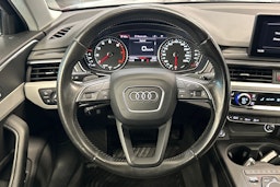 musta Audi A4 2016 kuva 14.
