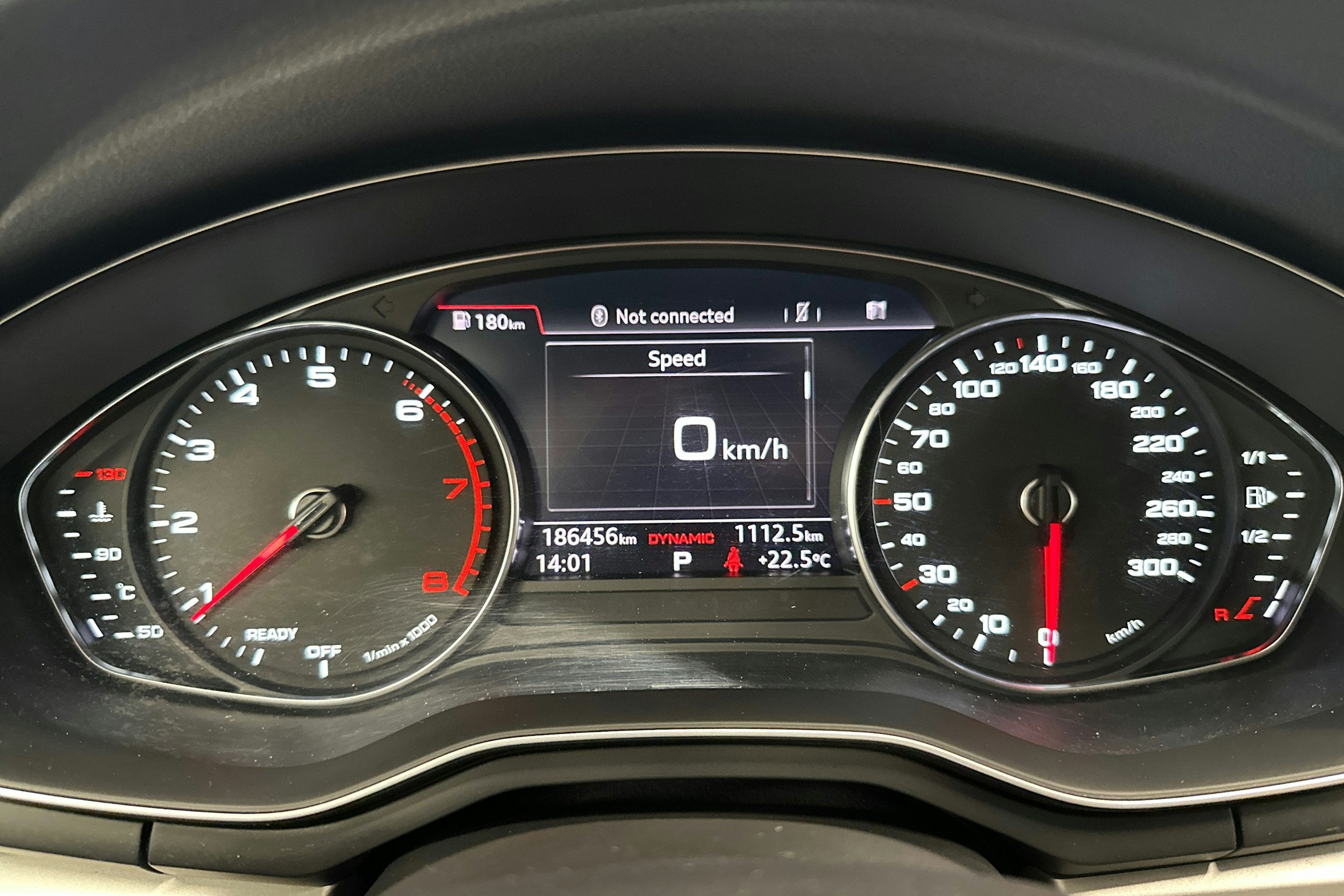 musta Audi A4 2016 kuva 16.