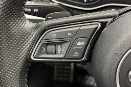 harmaa Audi A4 2016 kuva 17.
