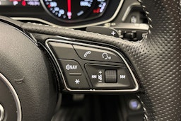 harmaa Audi A4 2016 kuva 18.