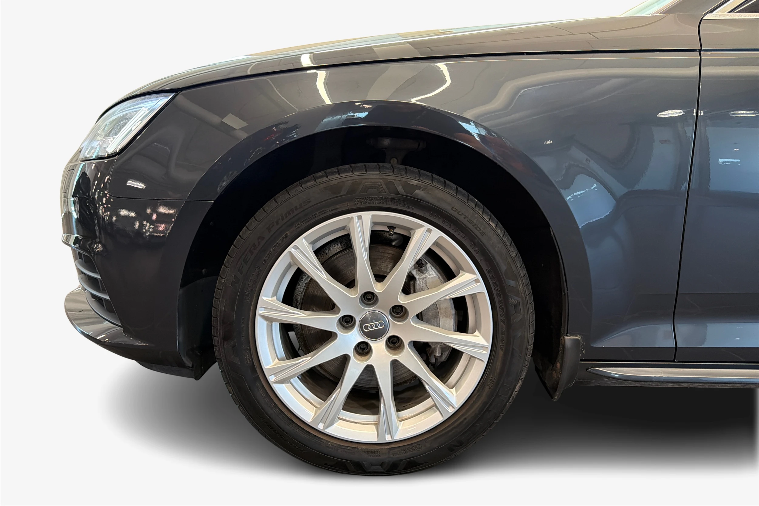 harmaa Audi A4 2016 kuva 9.