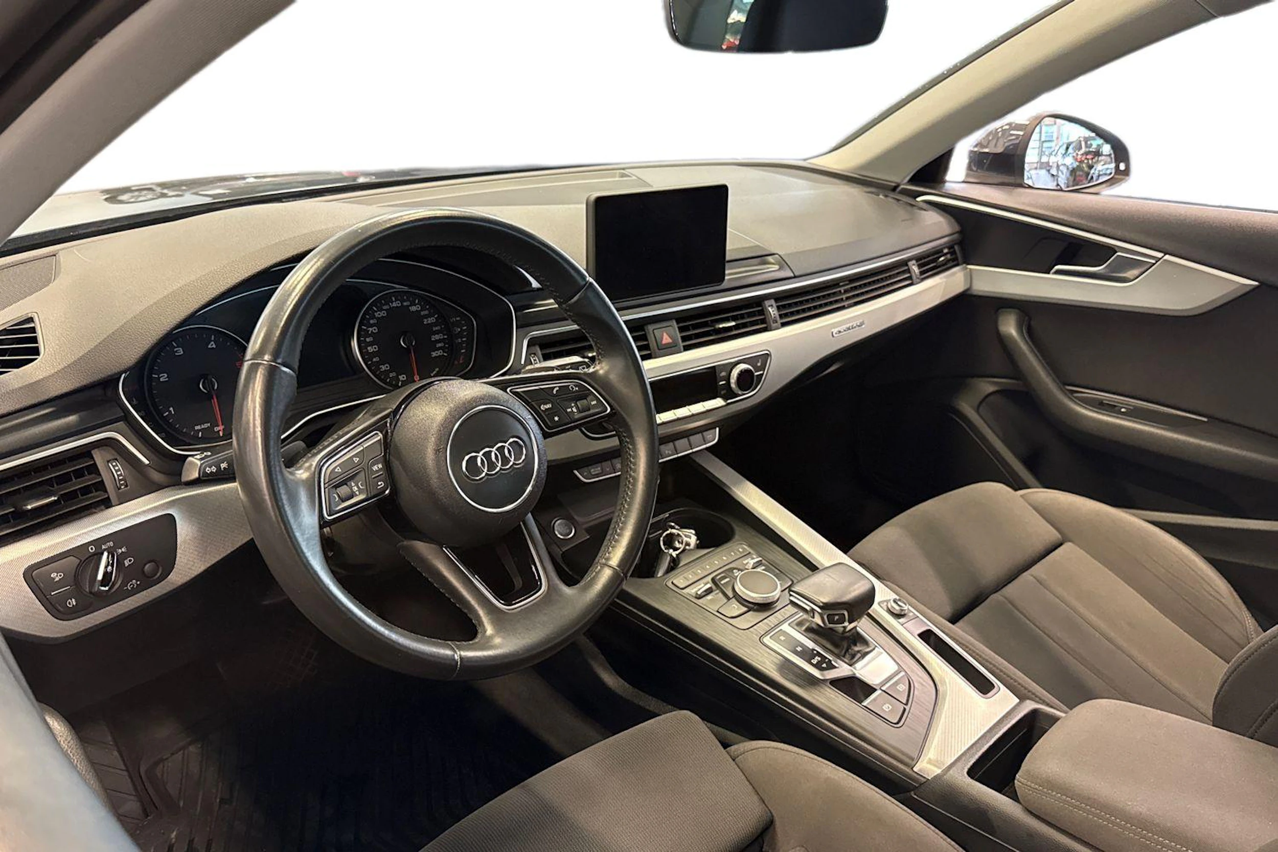 vihreä Audi A4 2016 kuva 3.