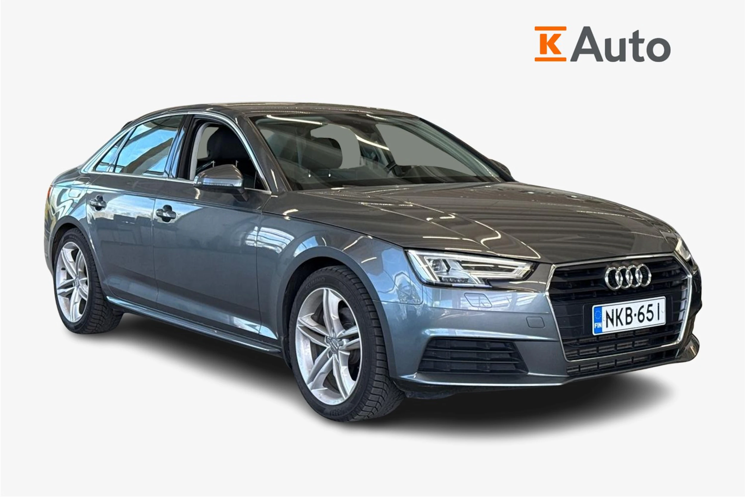 harmaa Audi A4 2016 kuva 1.