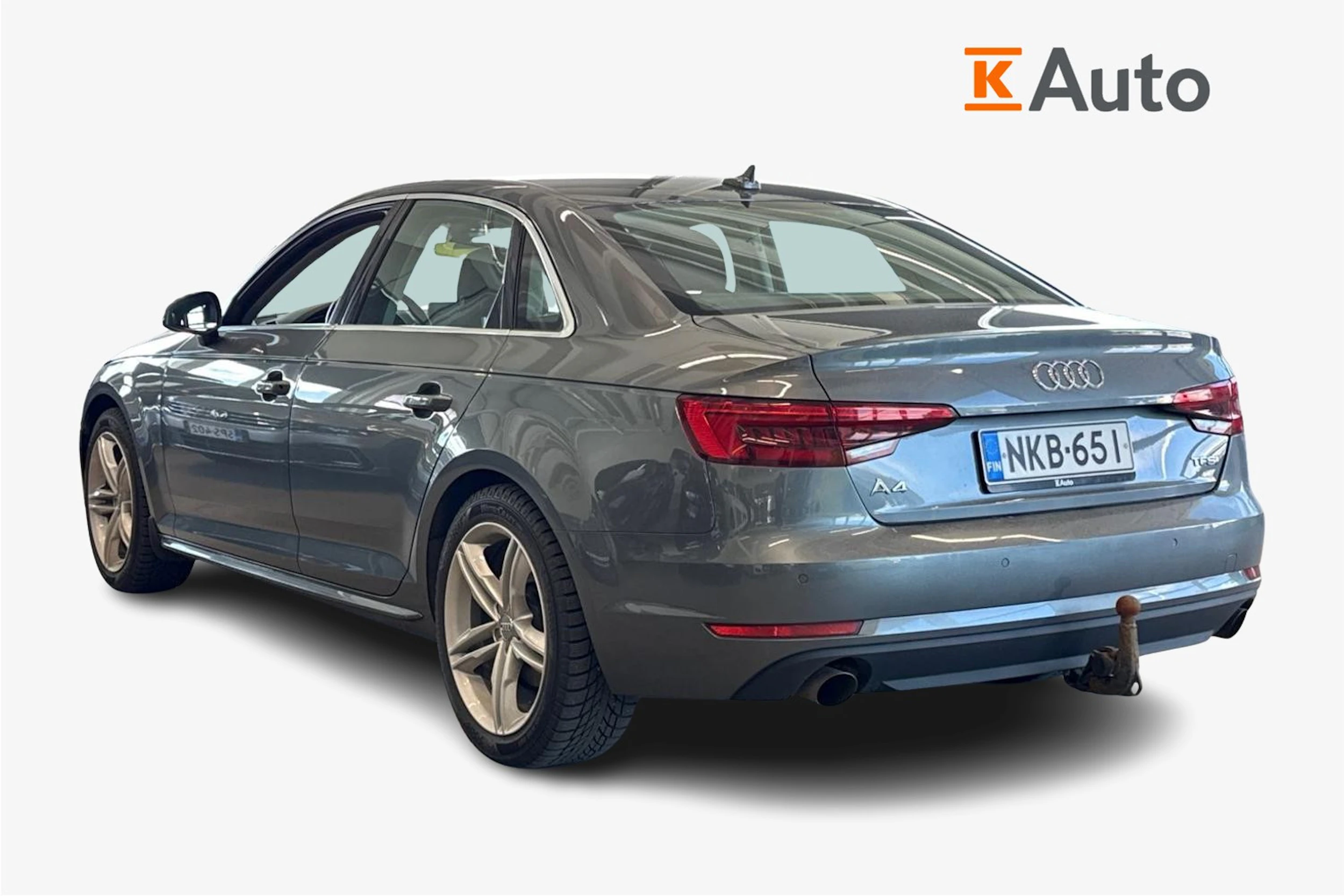 harmaa Audi A4 2016 kuva 2.