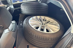 harmaa Audi A4 2016 kuva 8.