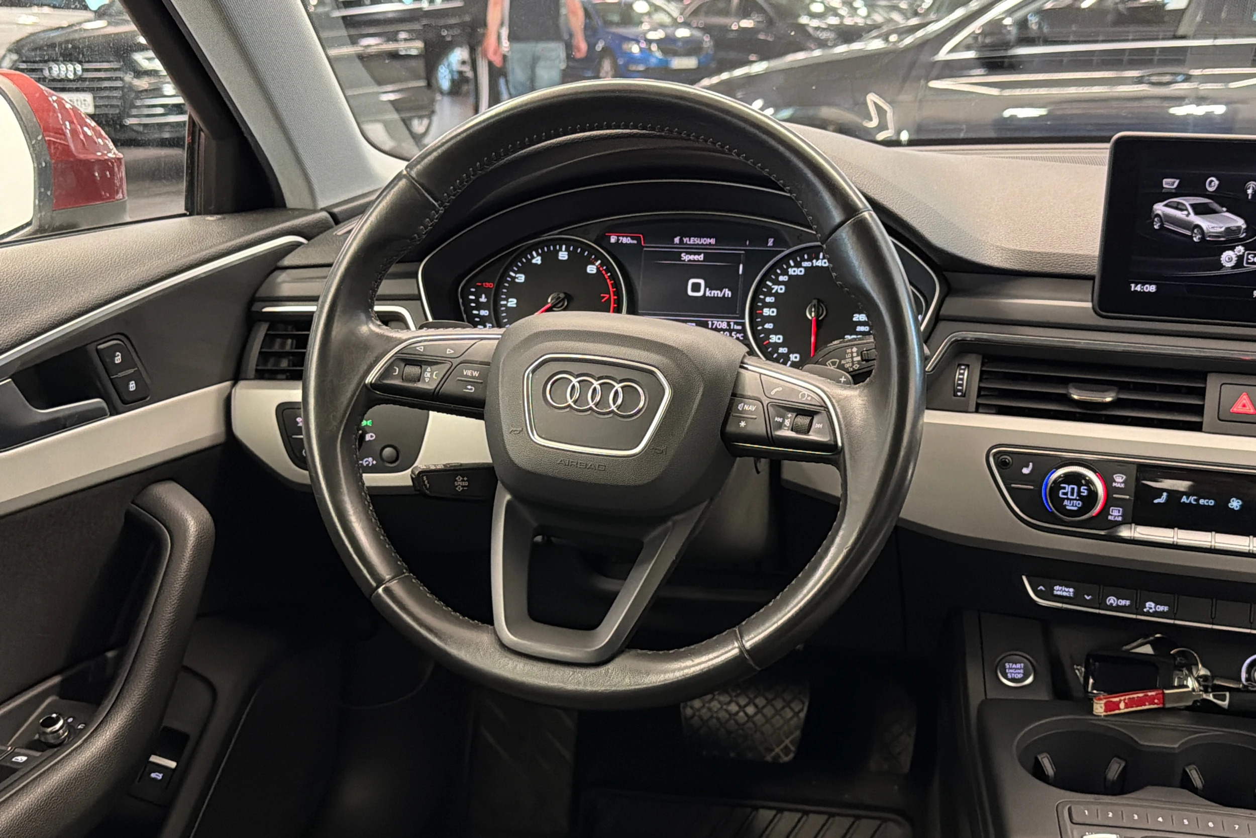 valkoinen Audi A4 2016 kuva 14.