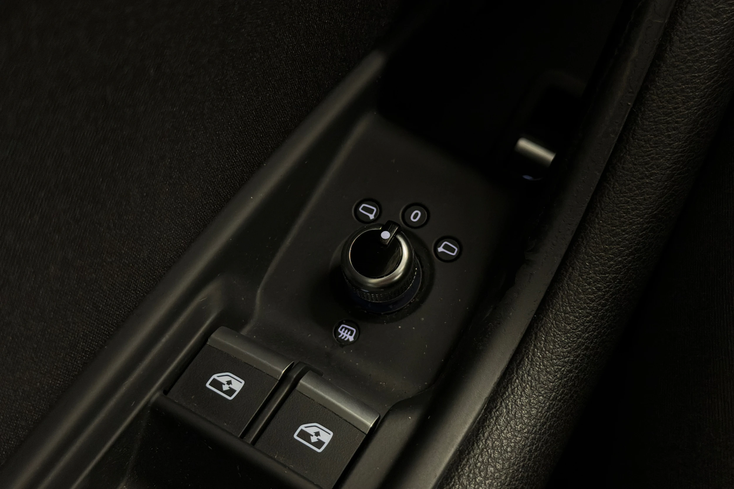 valkoinen Audi A4 2016 kuva 20.