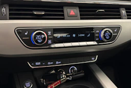 valkoinen Audi A4 2016 kuva 22.