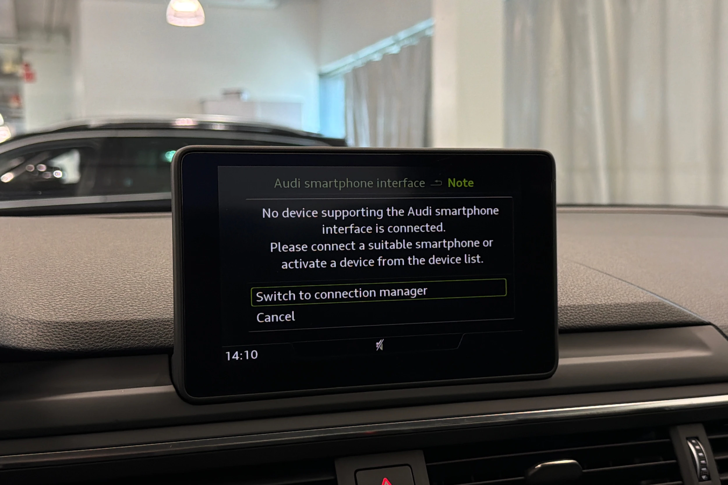 valkoinen Audi A4 2016 kuva 24.