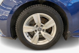 Sininen Audi A4 2016 kuva 11.