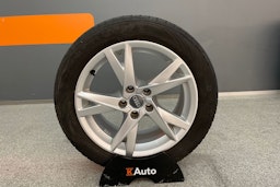 Sininen Audi A4 2016 kuva 13.