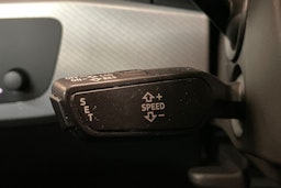 Sininen Audi A4 2016 kuva 19.