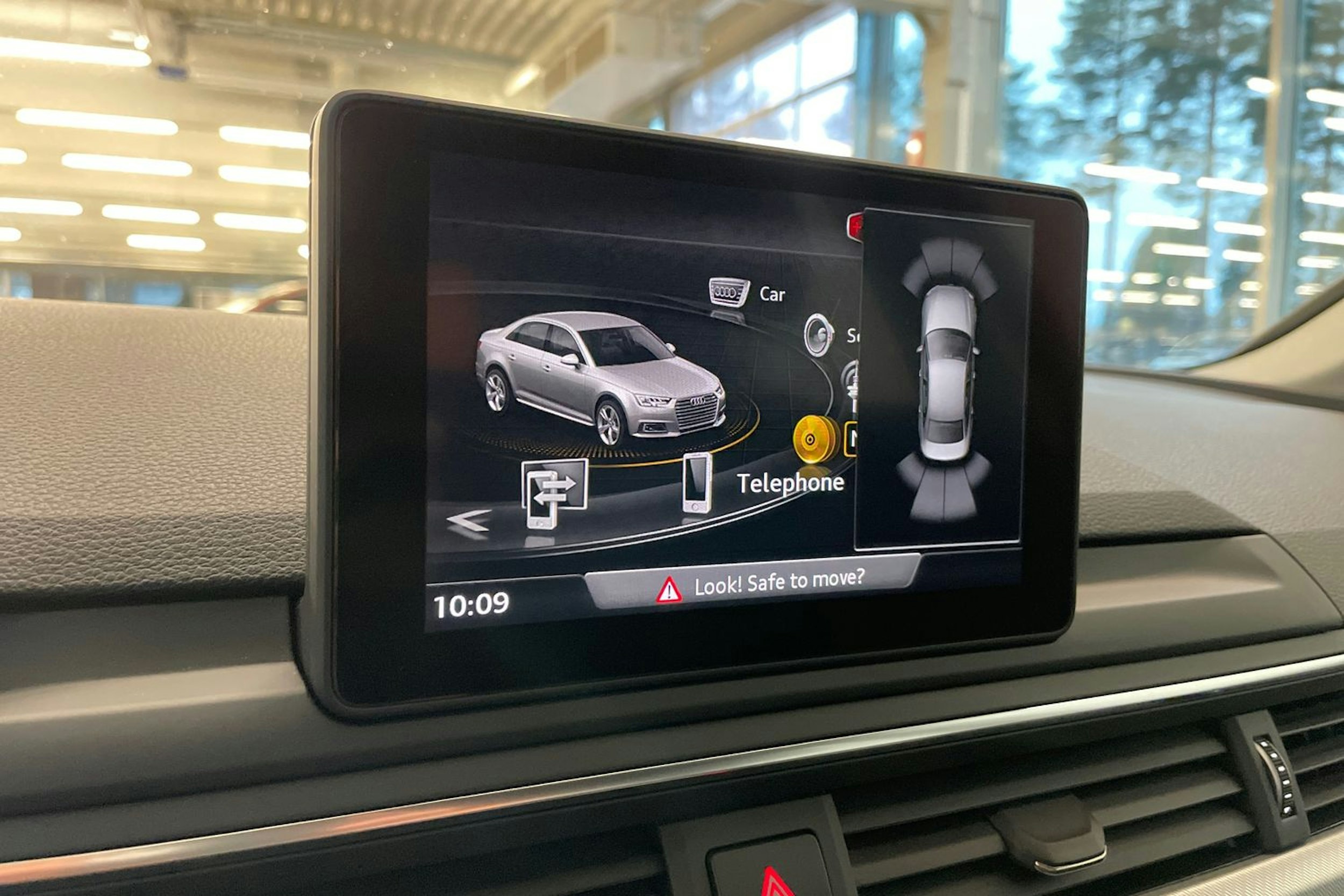 Sininen Audi A4 2016 kuva 21.