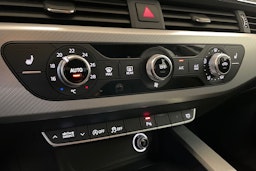 Sininen Audi A4 2016 kuva 22.