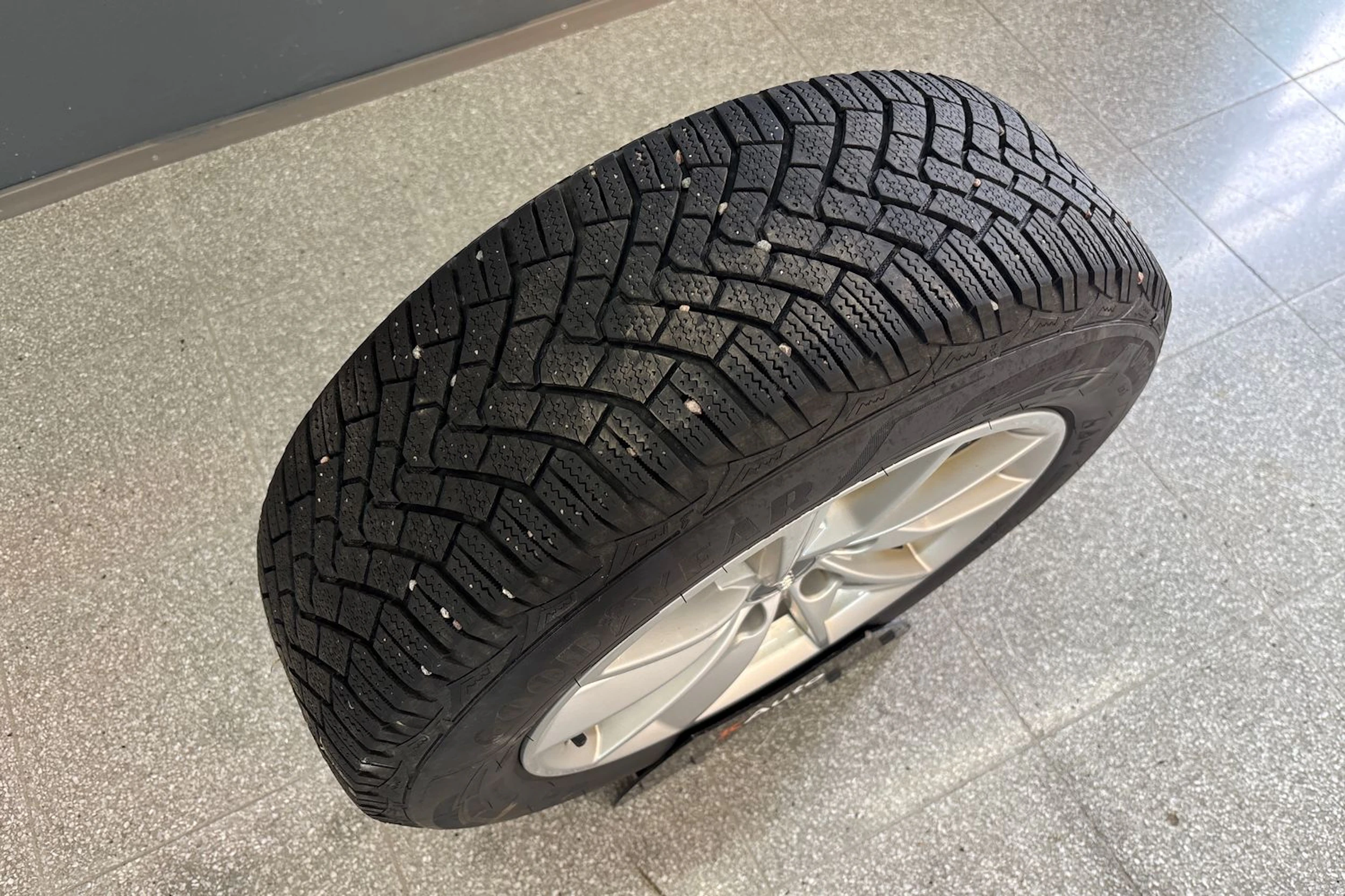 Valkoinen Audi A4 2016 kuva 15.