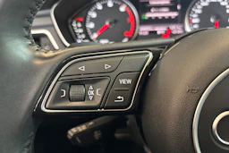 Valkoinen Audi A4 2016 kuva 19.