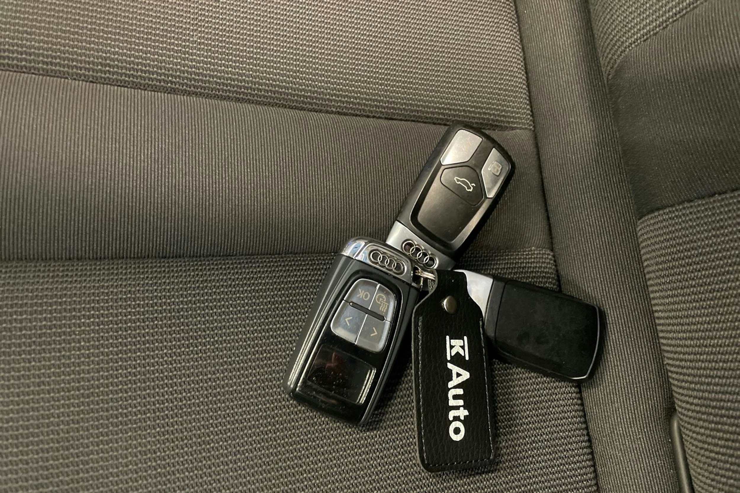 vihreä Audi A4 2016 kuva 18.