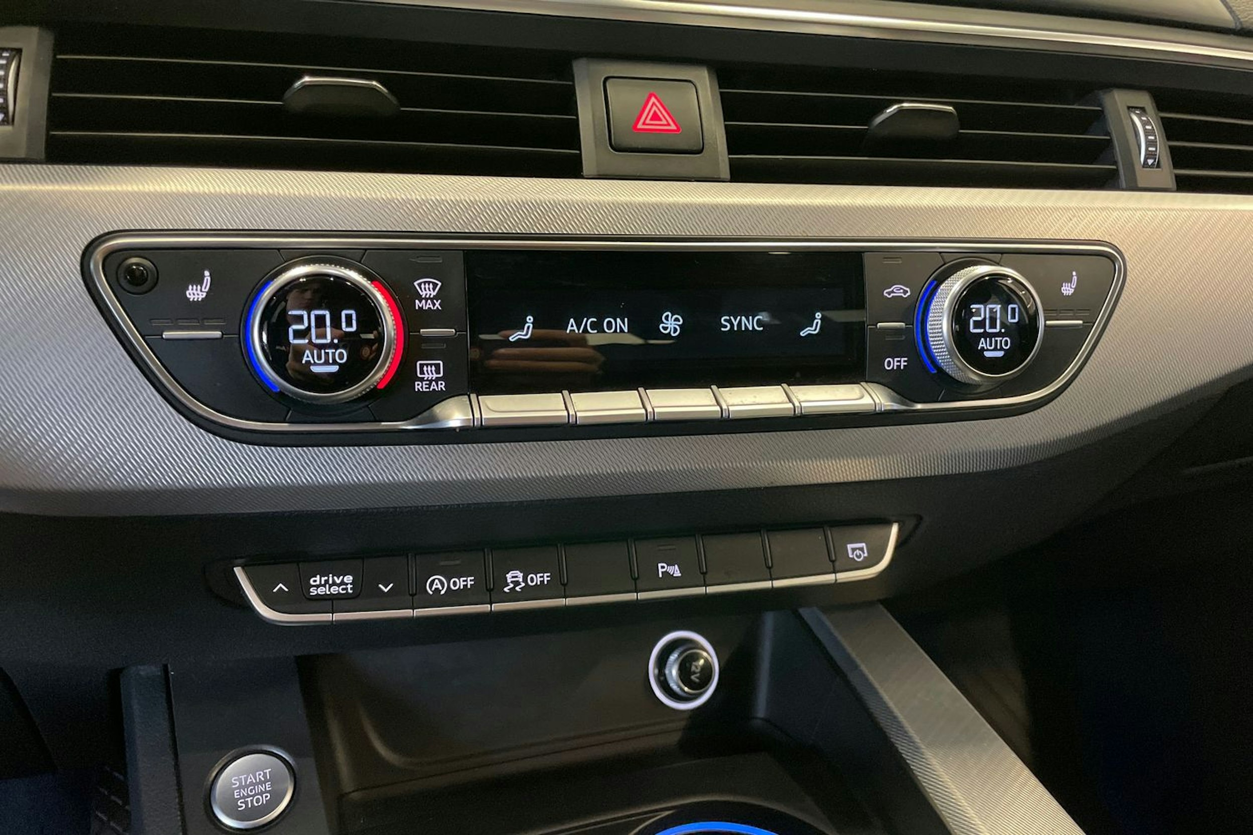 vihreä Audi A4 2016 kuva 19.