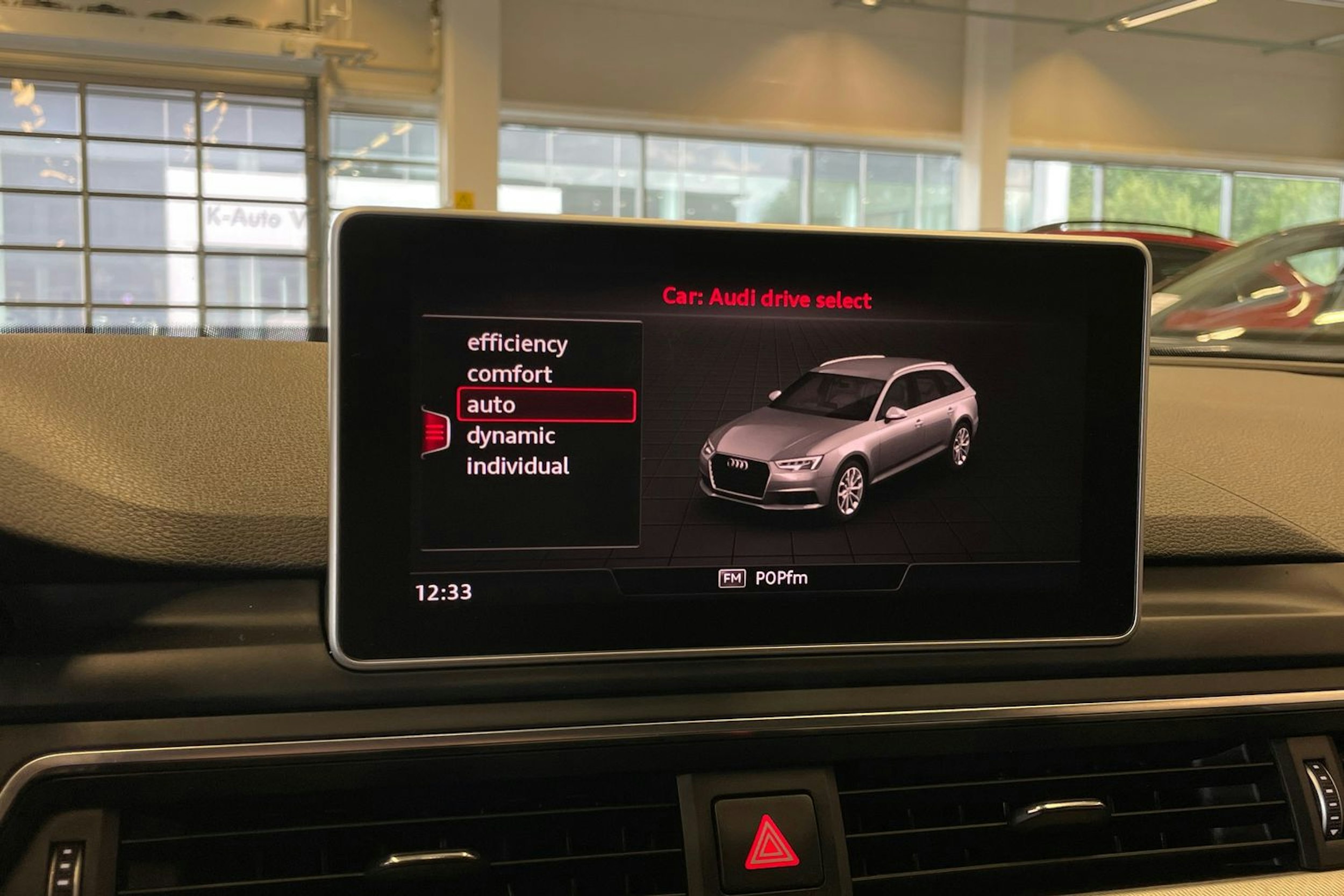 vihreä Audi A4 2016 kuva 21.