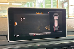 Harmaa Audi A4 2016 kuva 16.