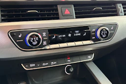 Harmaa Audi A4 2016 kuva 17.
