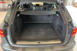 Harmaa Audi A4 2016 kuva 23.