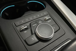 Valkoinen Audi A4 2016 kuva 20.