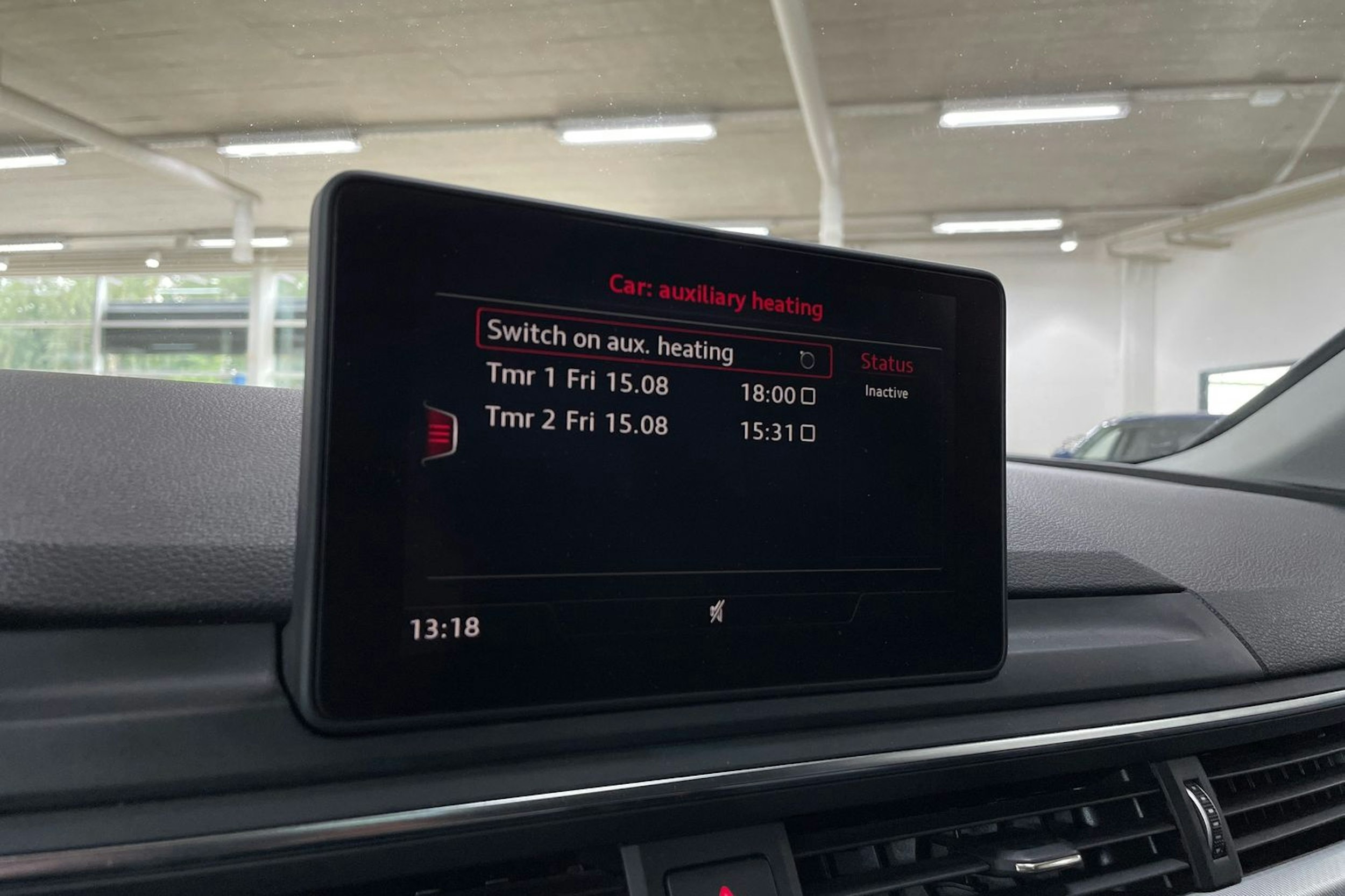Valkoinen Audi A4 2016 kuva 24.